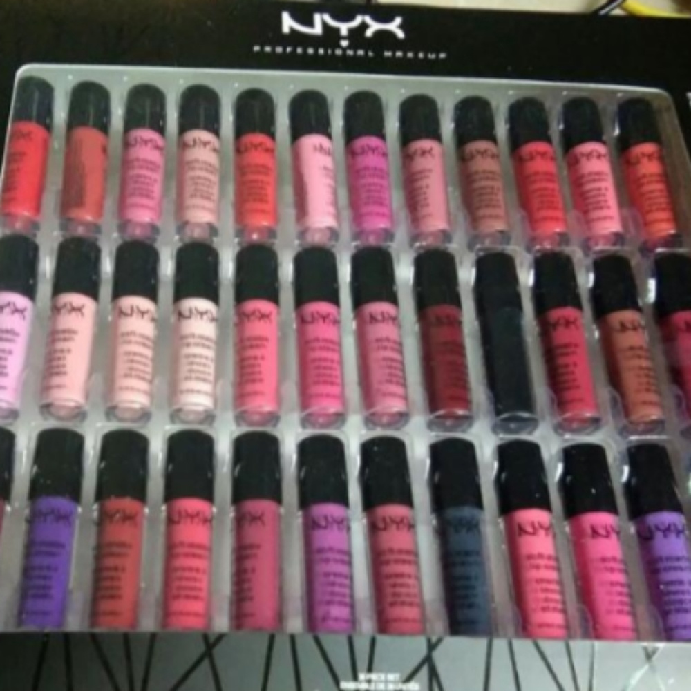 Lip stick set